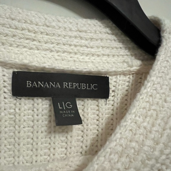Beige cropped Banana Republic sweater - Picture 3 of 4
